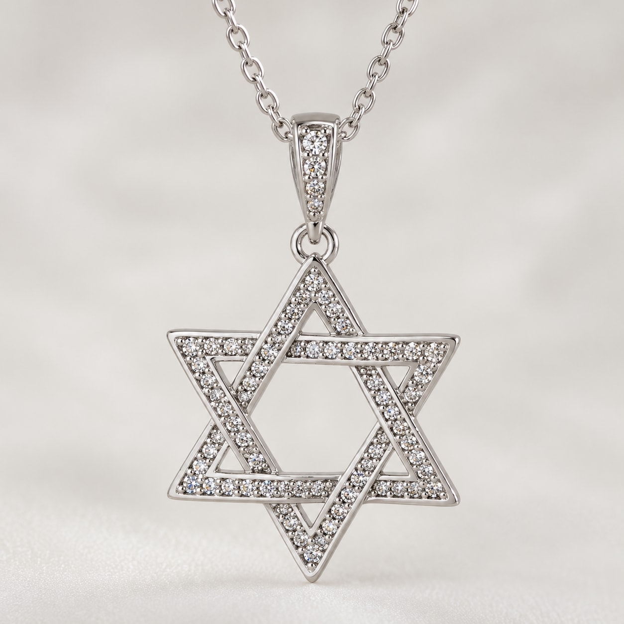 Collier étoile de David pavée — détail