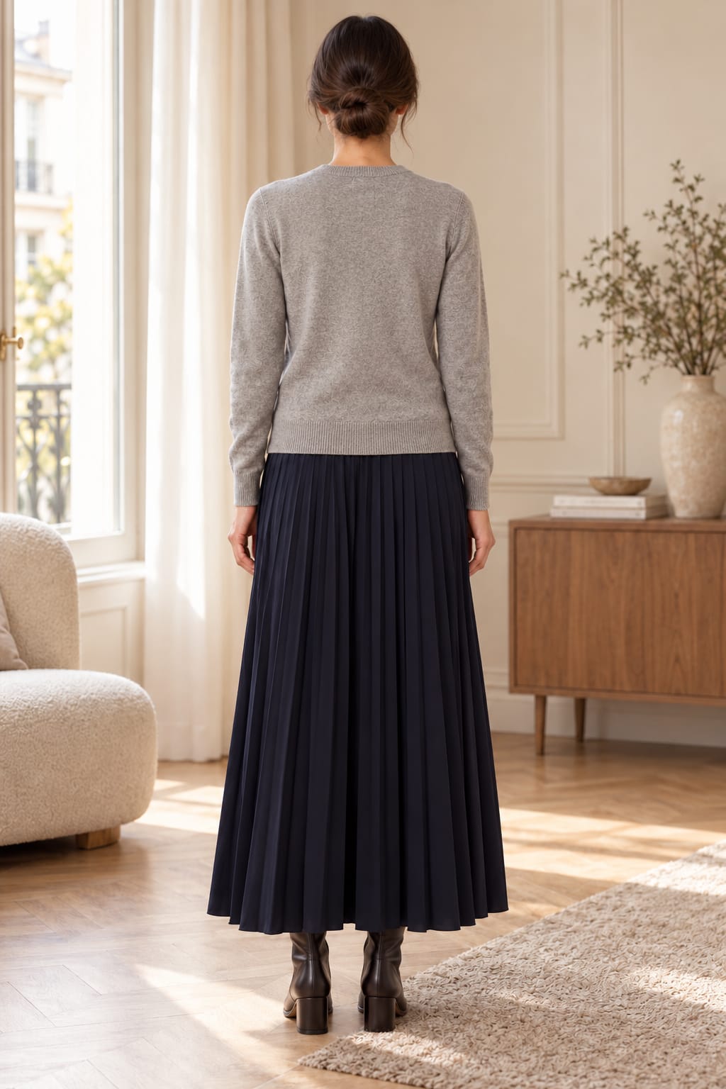 Cardigan gris à col rond et boutons dorés Tsniout — vue de dos