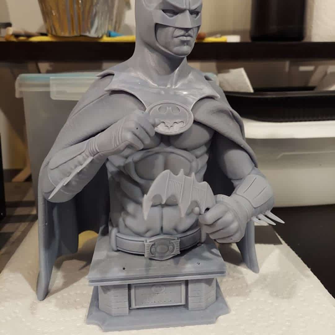 BATMAN 1989 Bust Version - This is the 1989 Batman that I produced, but a bust version of it, allowing for better quality in small details. The default scale size is set at 200mm (20cm). Tests were performed on an Anycubic Photon Mono X. - The best files for 3D printing in the world. Stl models divided into parts to facilitate 3D printing. All kinds of characters, decoration, cosplay, prosthetics, pieces. Quality in 3D printing. Affordable 3D models. Low cost. Collective purchases of 3D files.