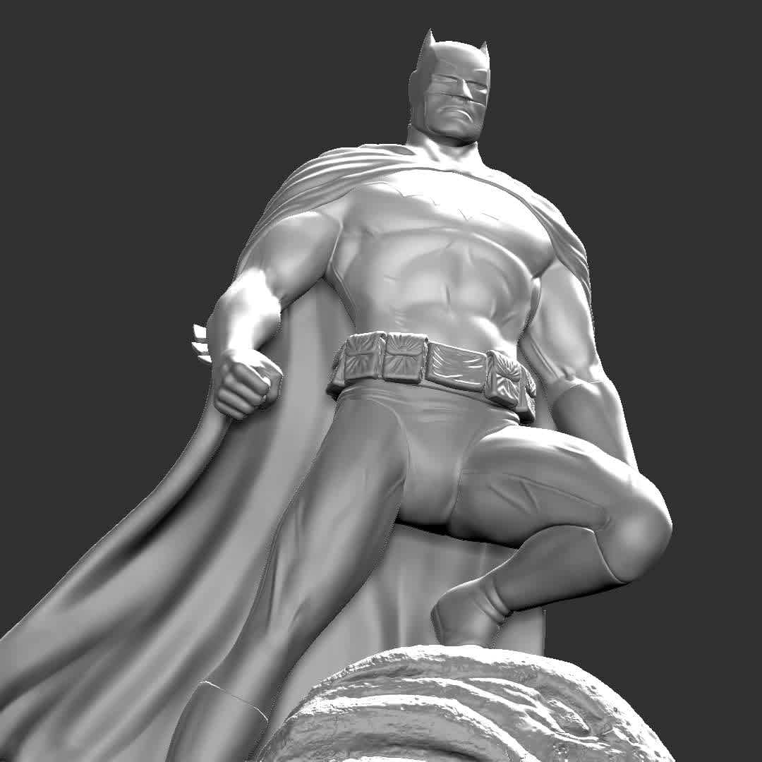 Batman Hush - Batman based on the Batman Hush comics series
Pose and concept 100% original made from a fan to another
The size is about 4.7 inches (12cm), wich is really confortable for a high resolution and fast print even with a FDM printer.

I hope any Batman fan out there enjoy this one \m/
 - Los mejores archivos para impresión 3D del mundo. Modelos Stl divididos en partes para facilitar la impresión 3D. Todo tipo de personajes, decoración, cosplay, prótesis, piezas. Calidad en impresión 3D. Modelos 3D asequibles. Bajo costo. Compras colectivas de archivos 3D.