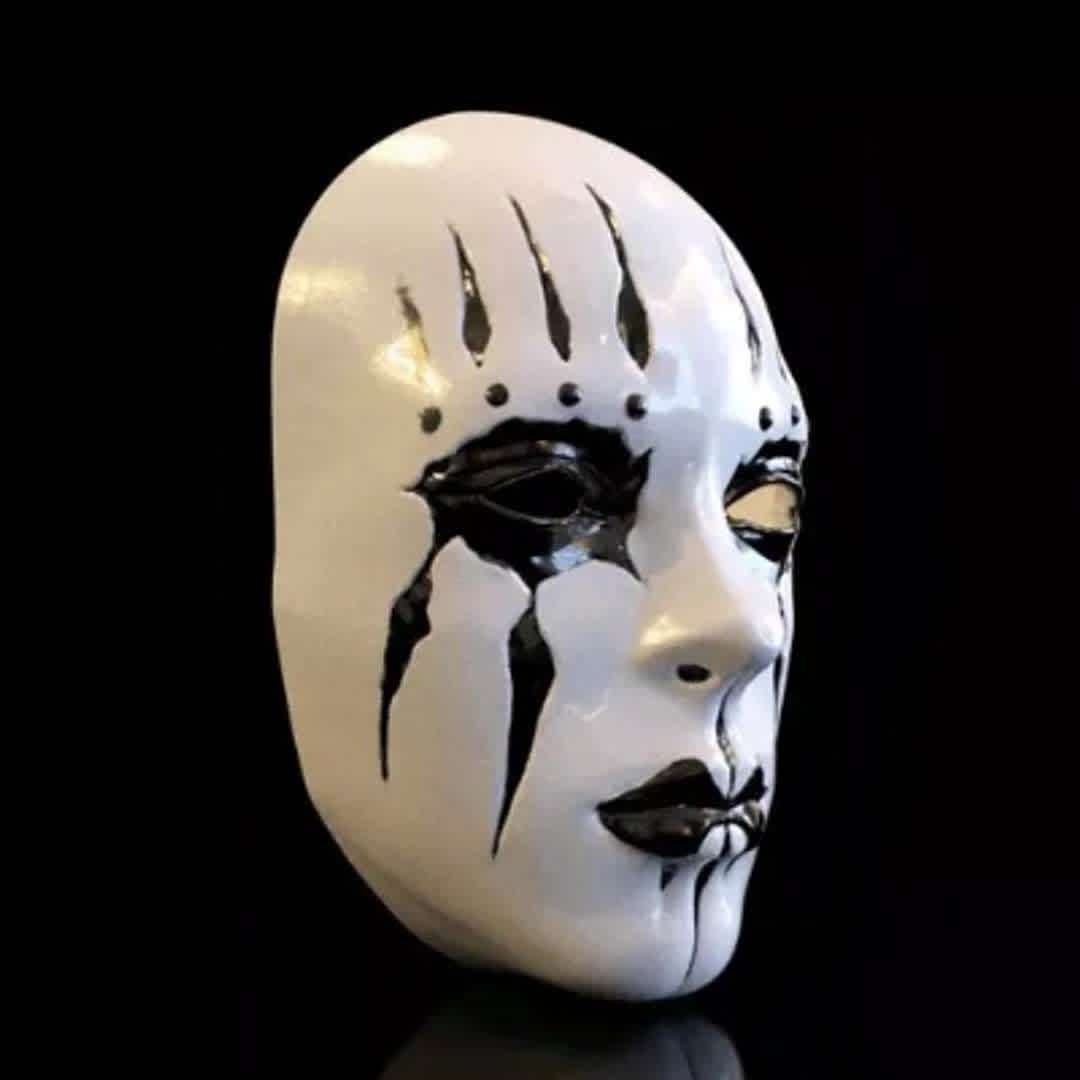 joey jordison mask (Slipknot mask) - I'm going to upload more joey jordison masks - The best files for 3D printing in the world. Stl models divided into parts to facilitate 3D printing. All kinds of characters, decoration, cosplay, prosthetics, pieces. Quality in 3D printing. Affordable 3D models. Low cost. Collective purchases of 3D files.