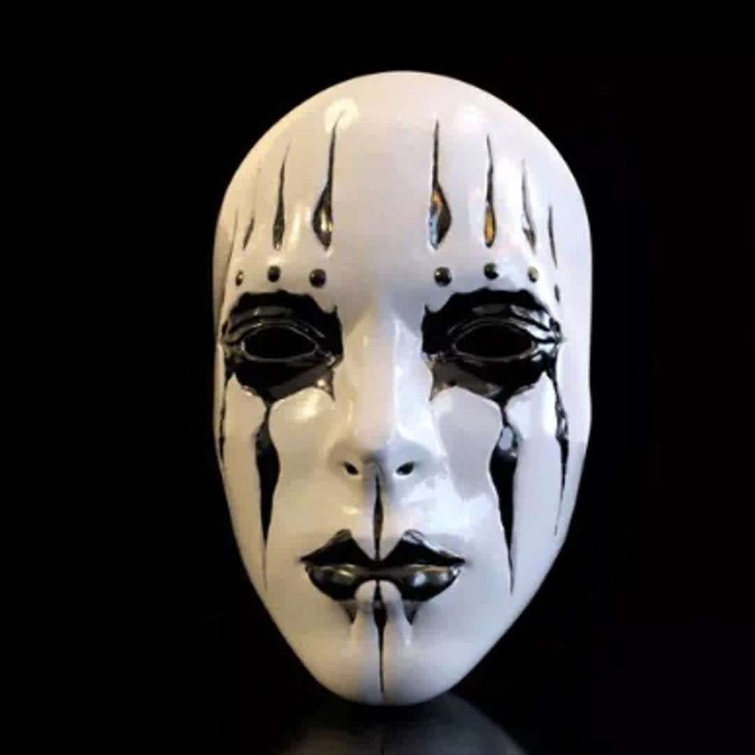 joey jordison mask (Slipknot mask) - I'm going to upload more joey jordison masks - The best files for 3D printing in the world. Stl models divided into parts to facilitate 3D printing. All kinds of characters, decoration, cosplay, prosthetics, pieces. Quality in 3D printing. Affordable 3D models. Low cost. Collective purchases of 3D files.