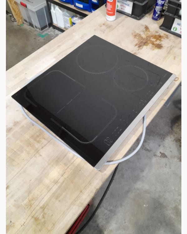 Table de cuisson Plaque à induction Brandt BPI6449X1 3
