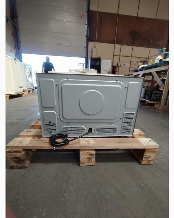 Four micro-ondes Smeg MP722PO 4