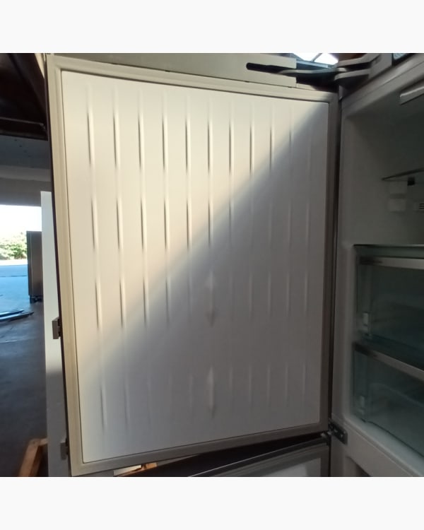Réfrigérateur Réfrigérateur combiné Liebherr SBNES4285 8