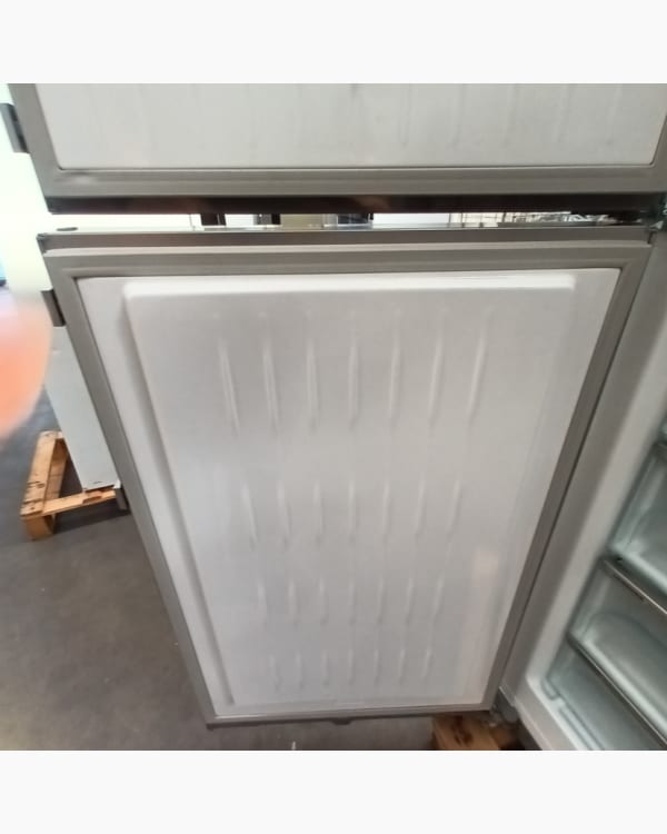 Réfrigérateur Réfrigérateur combiné Liebherr SBNES4285 10