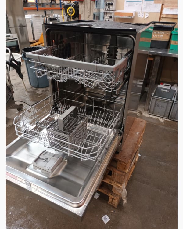 Lave-vaisselle LG DF222FP 13