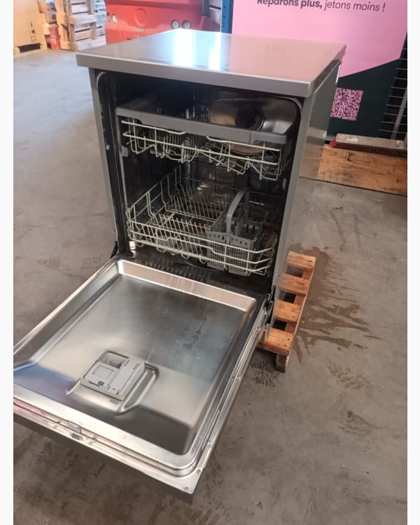 Lave-vaisselle LG DF222FP 16