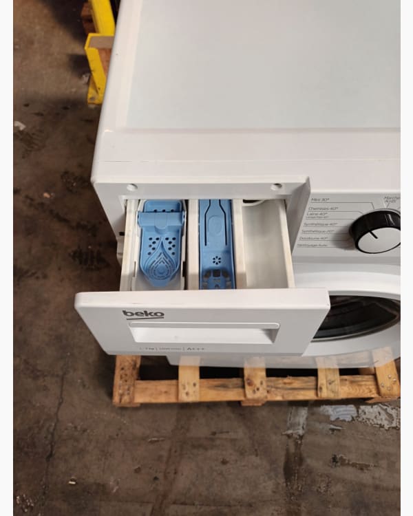 Lave-linge Ouverture frontale Beko WCA270 11