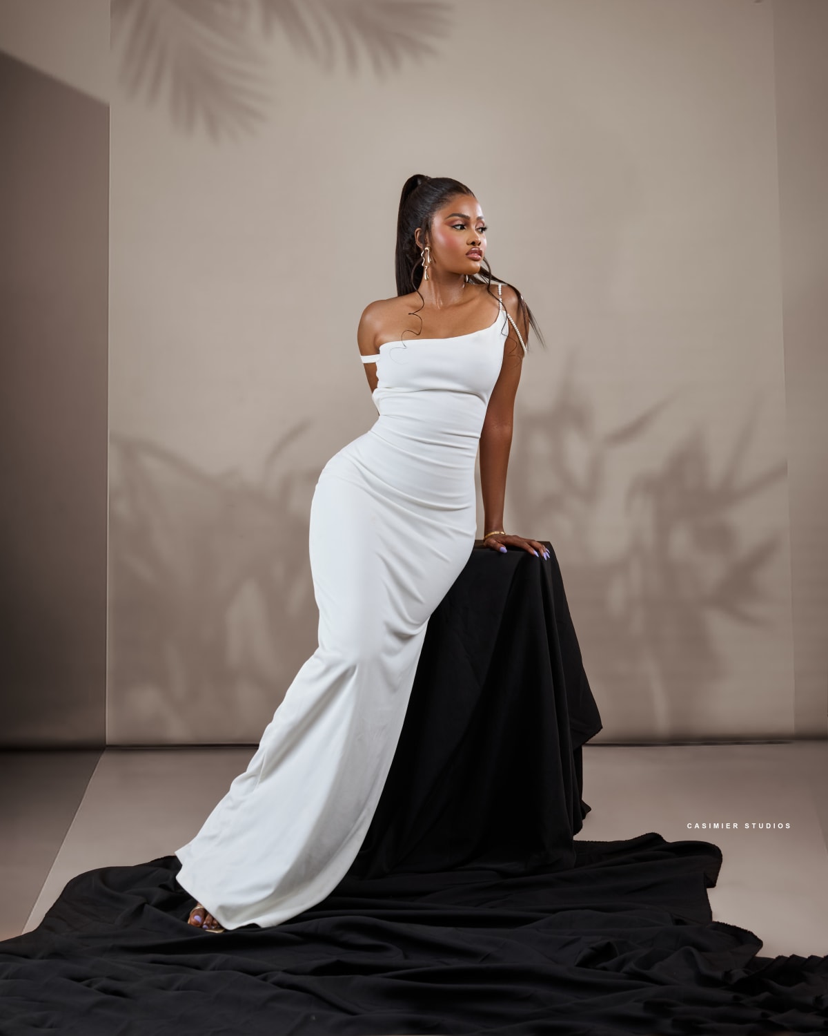 Statuesque — frame C82A_0335