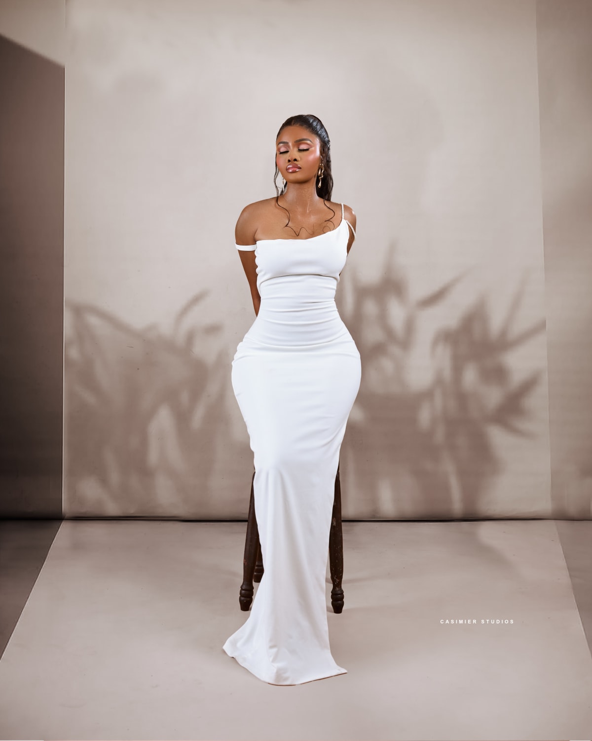 Statuesque — frame C82A_0318