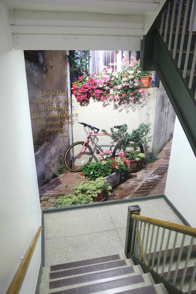 VA Jesse Brown Damen Stairwell
