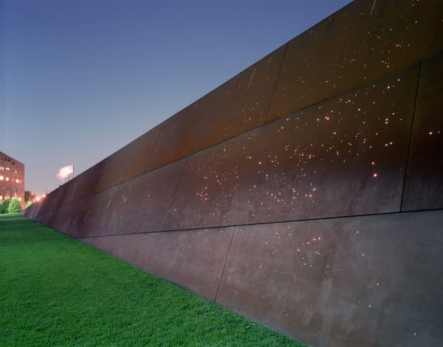 University of Minnesota, Gateway Monument