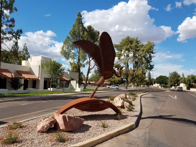 EGRET sculpture at The Lakes of Tempe