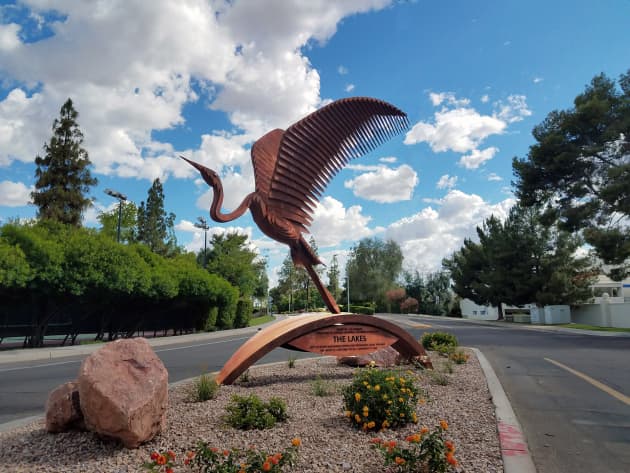 EGRET sculpture at The Lakes of Tempe