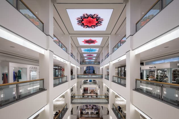 900 North Michigan Shops