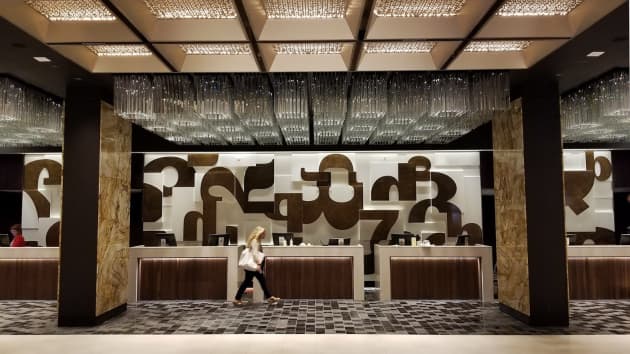Fairmont The Queen Elizabeth Hotel