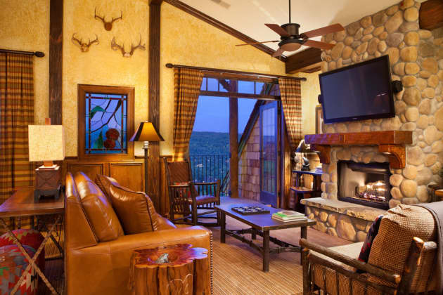 Indian Creek Lodge