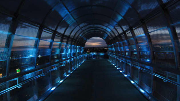 Any-Angled Light, Bear Canyon Arroyo Bicycle/Pedestrian Bridge