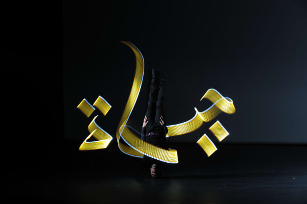 Light-calligraphy and Dance