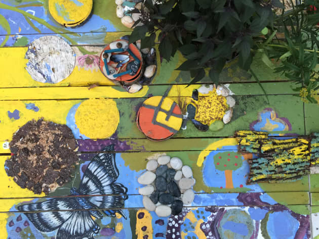 Community Table for People Pollinators