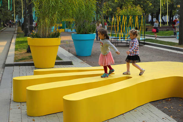 “Slowdown” World’s longest temporary play installation
