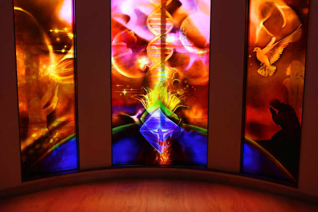 Redeemer Chapel, Triptych Cosmic Christ