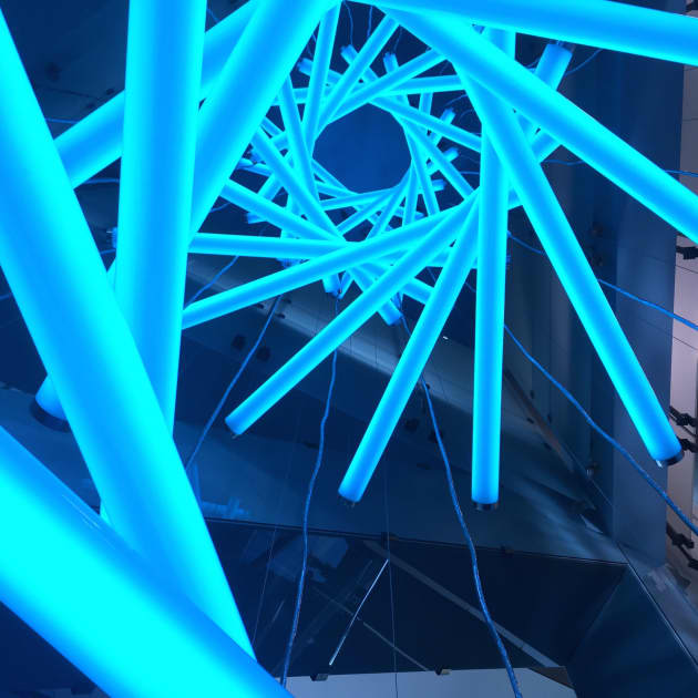 COLUMBIA CENTER | CUSTOM LED LIGHTING CHANDELIERS