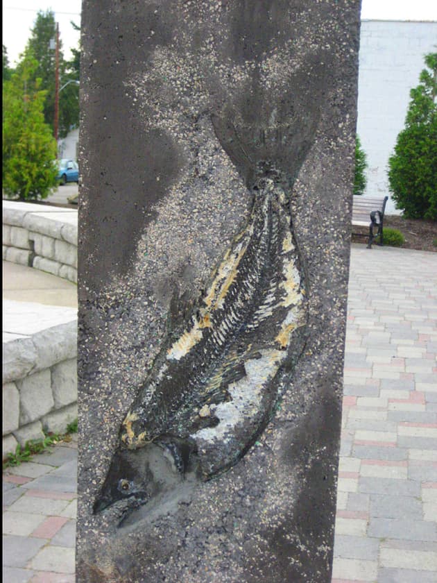 Riverwalk Markers & Monoliths