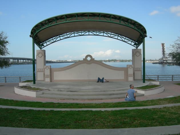 Bradenton Riverwalk Park Amphitheater