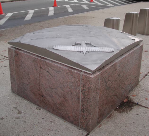Smithsonian NASM Exhibit Plinths