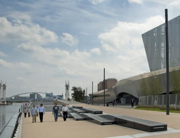 Trafford Wharf promenade