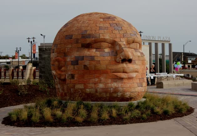 Groundwater Colossus