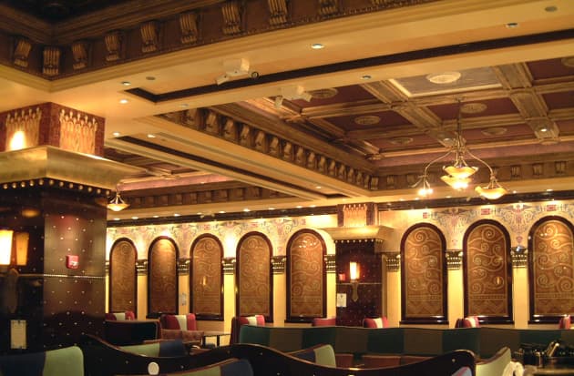 Grand Lux Cafe