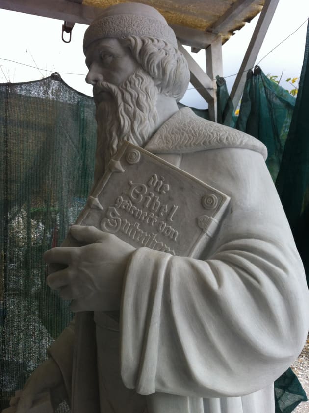J.Gutenberg B.Franklin