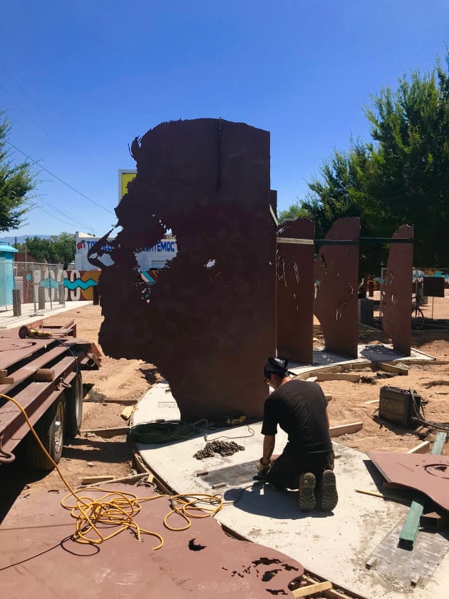 vecinos: south valley gateway sculpture