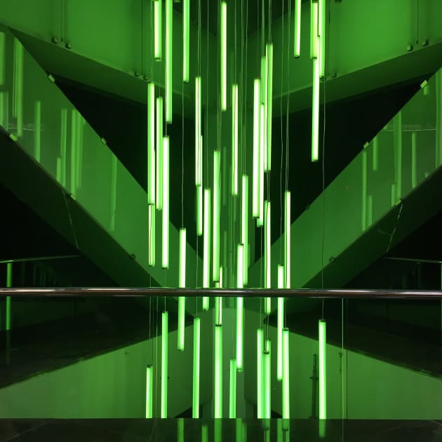 COLUMBIA CENTER | CUSTOM LED LIGHTING CHANDELIERS