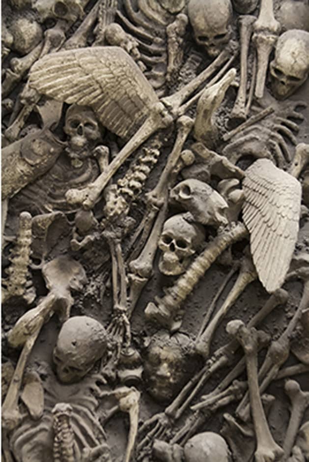 Surrealism and War : The Earth Lies Screaming by Jim Leedy