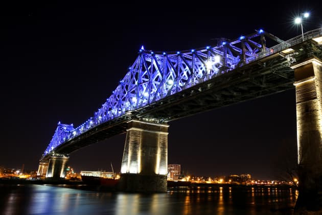 Jacques Cartier Bridge Interactive Illumination