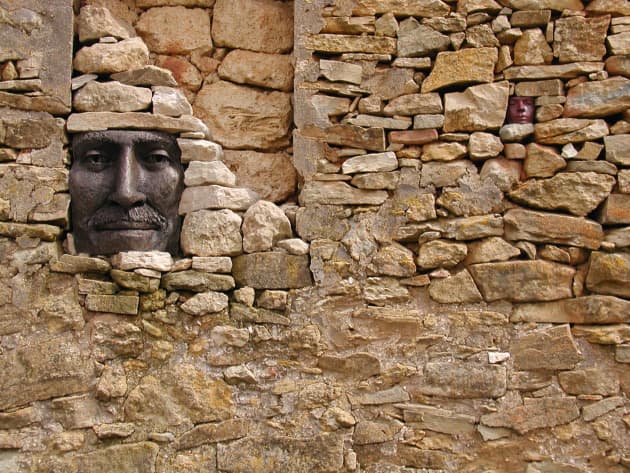Echoing Walls