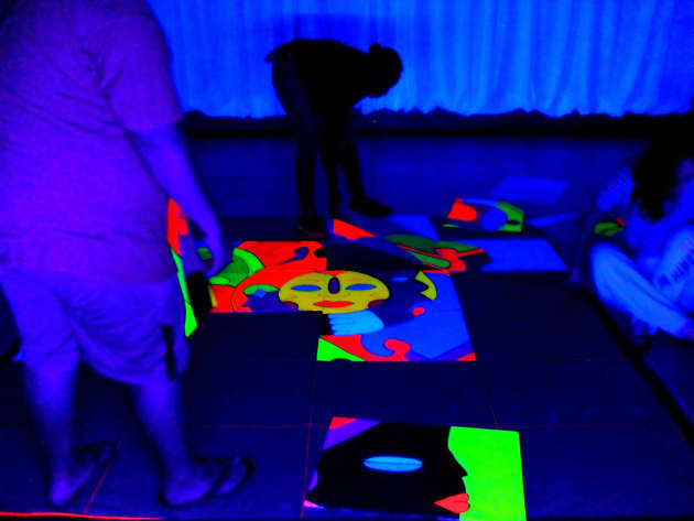 Neon Planes