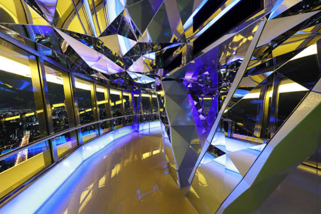 TOKYO TOWER TOP DECK