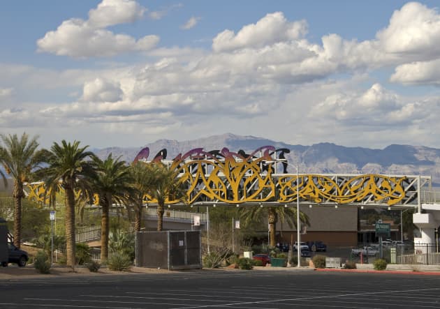 Vegas Arabesque