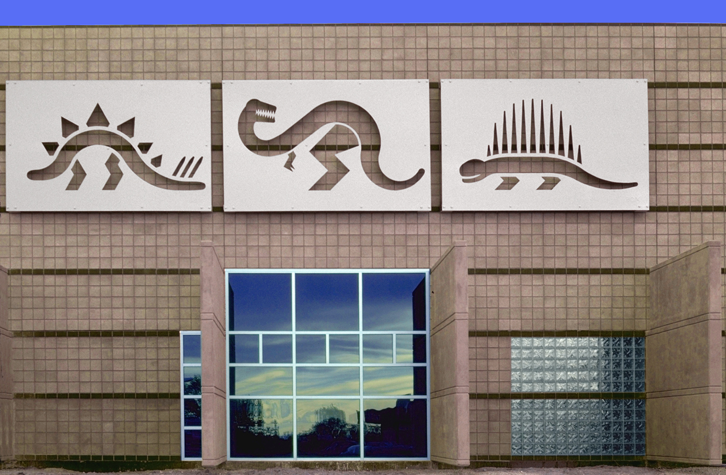 bb&t center dinosaur