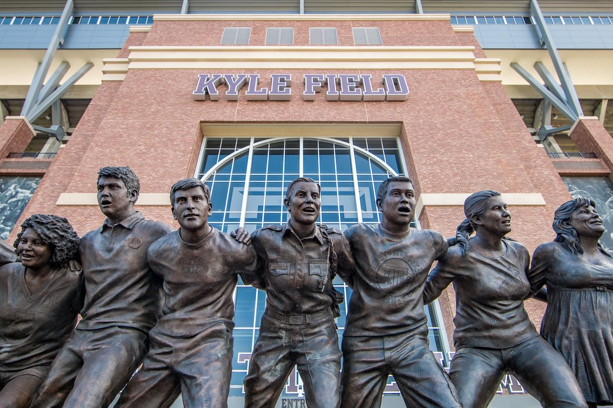 War Hymn Monument