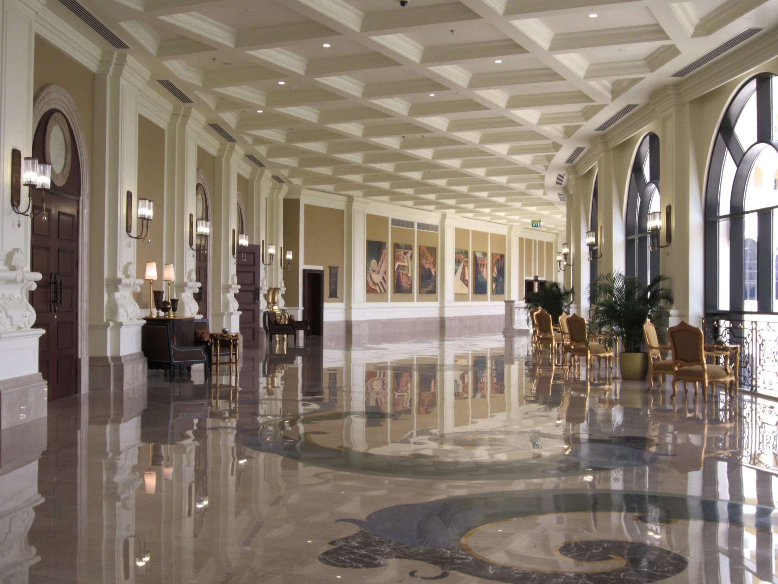 Ritz-Carlton, Abu Dhabi, Grand Canal
