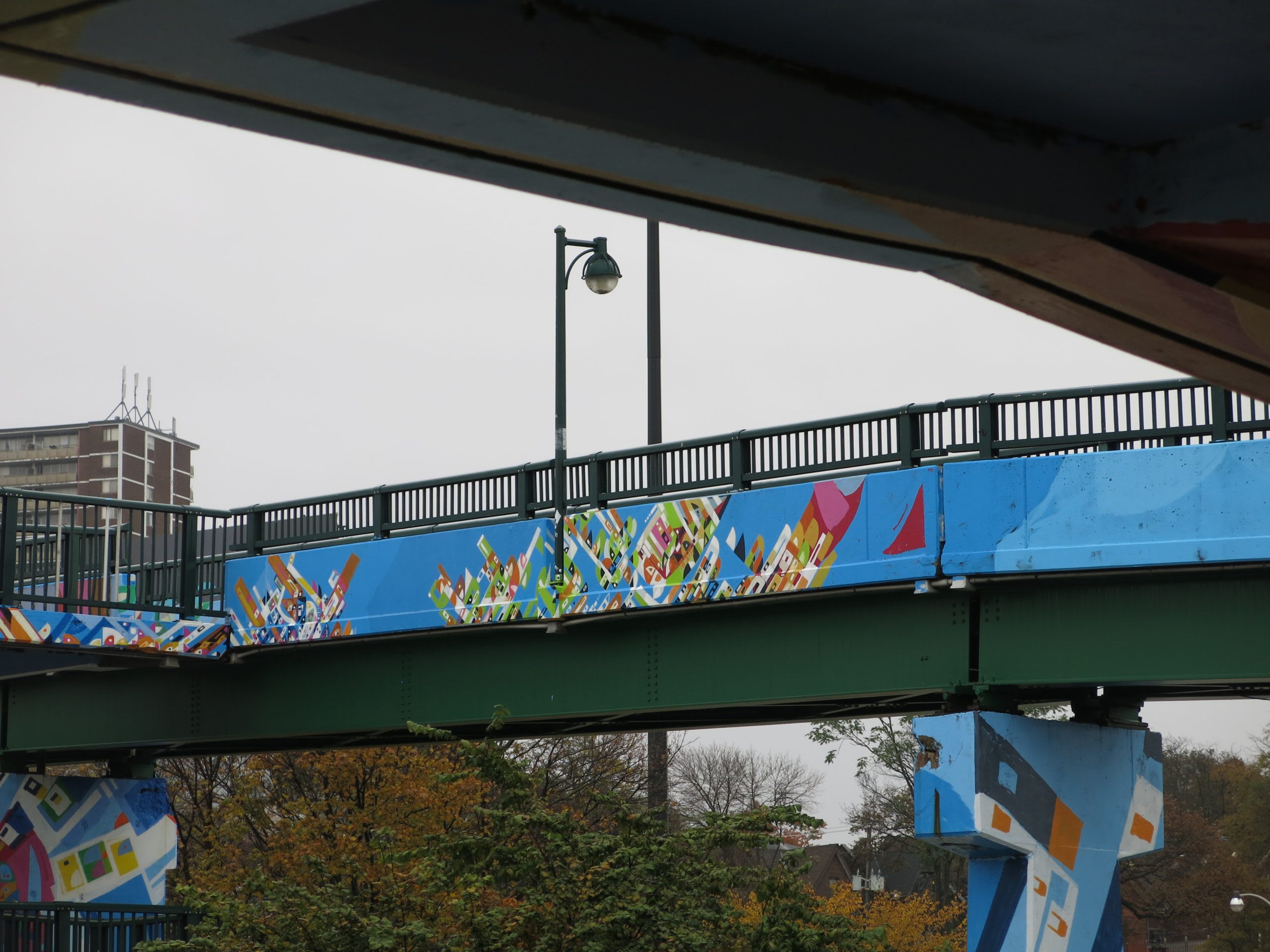 Toronto – Roncesvalles Pedestrian Bridge