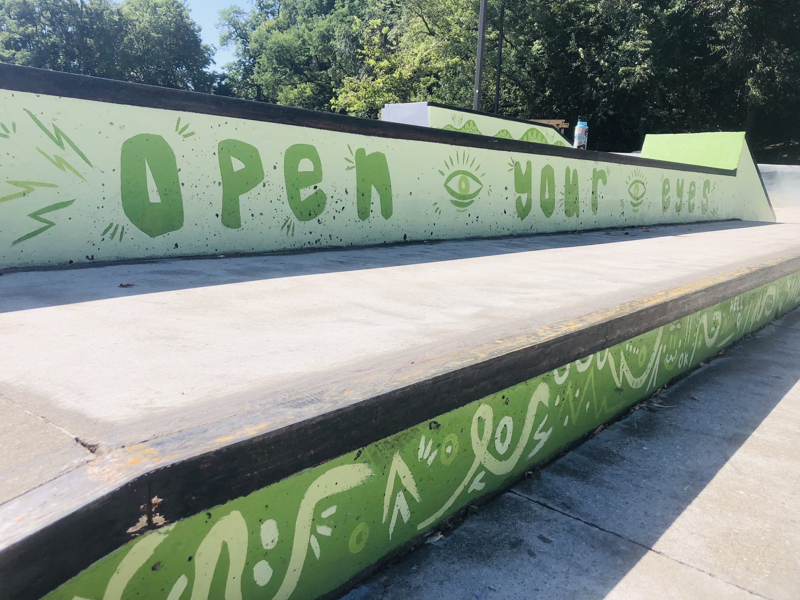 Leuth Skatepark Mural