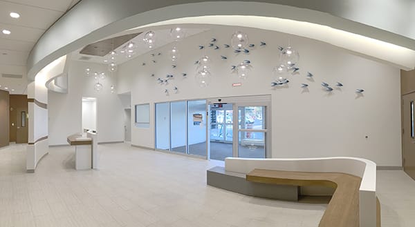 Lea de Wit glassworks Imbert Cancer Center