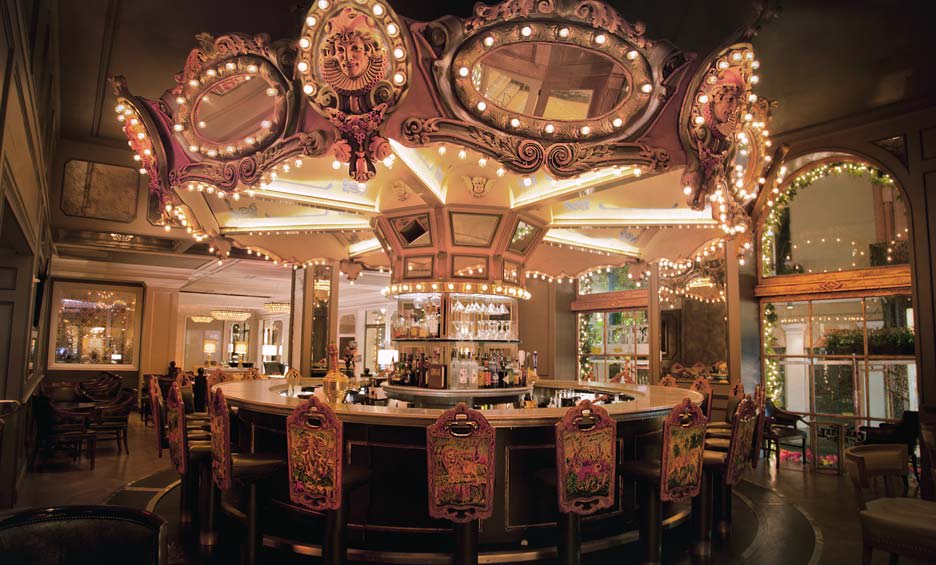 Carousel Bar & Lounge